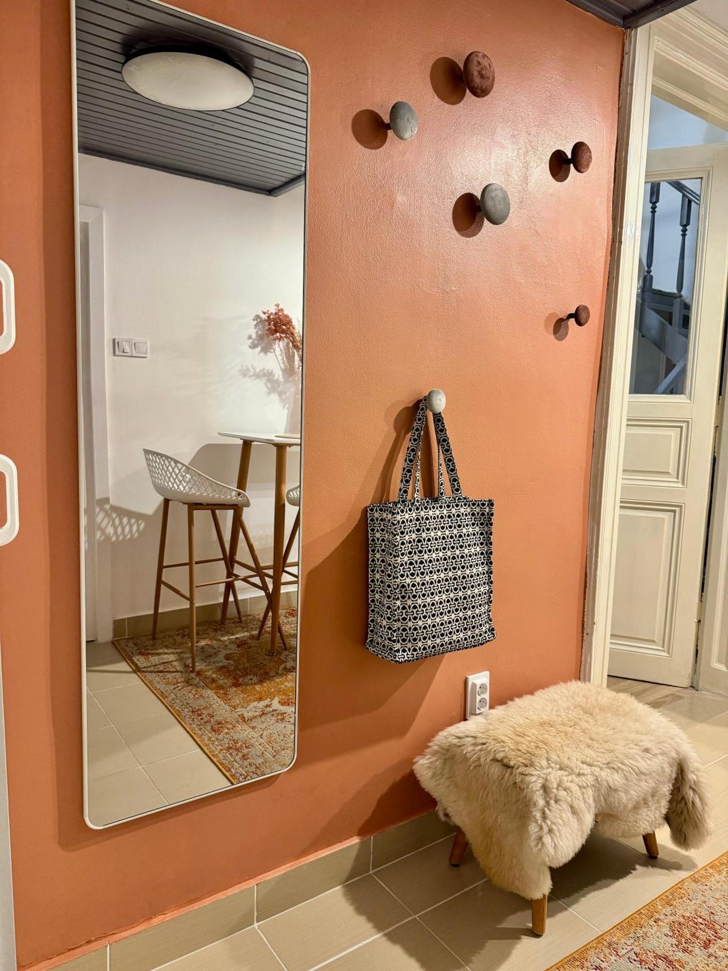 Apartment At Liz *
