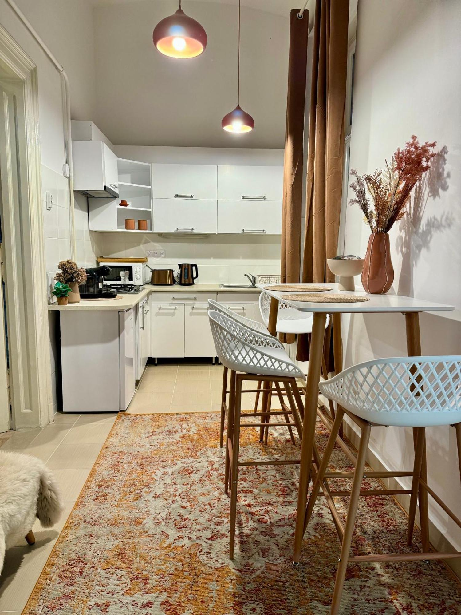 Apartment At Liz